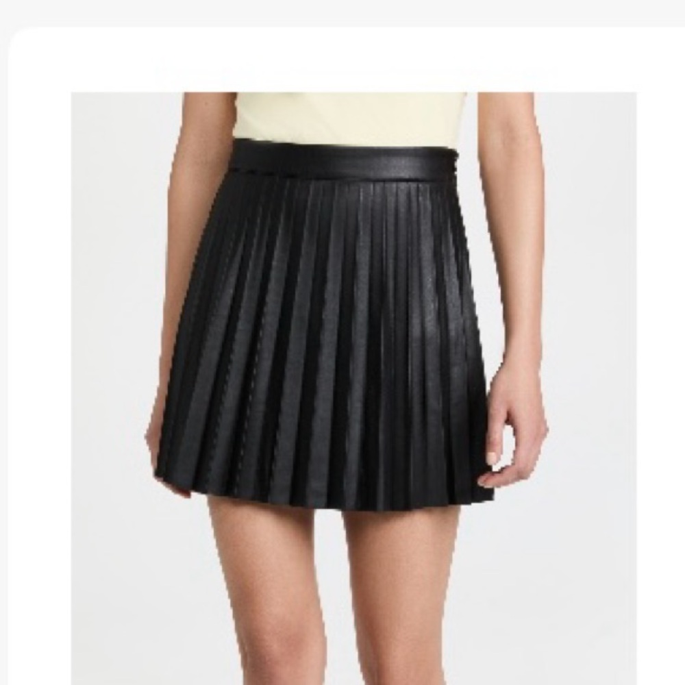 BB Dakota by Steve Madden Black Pleated Skirt